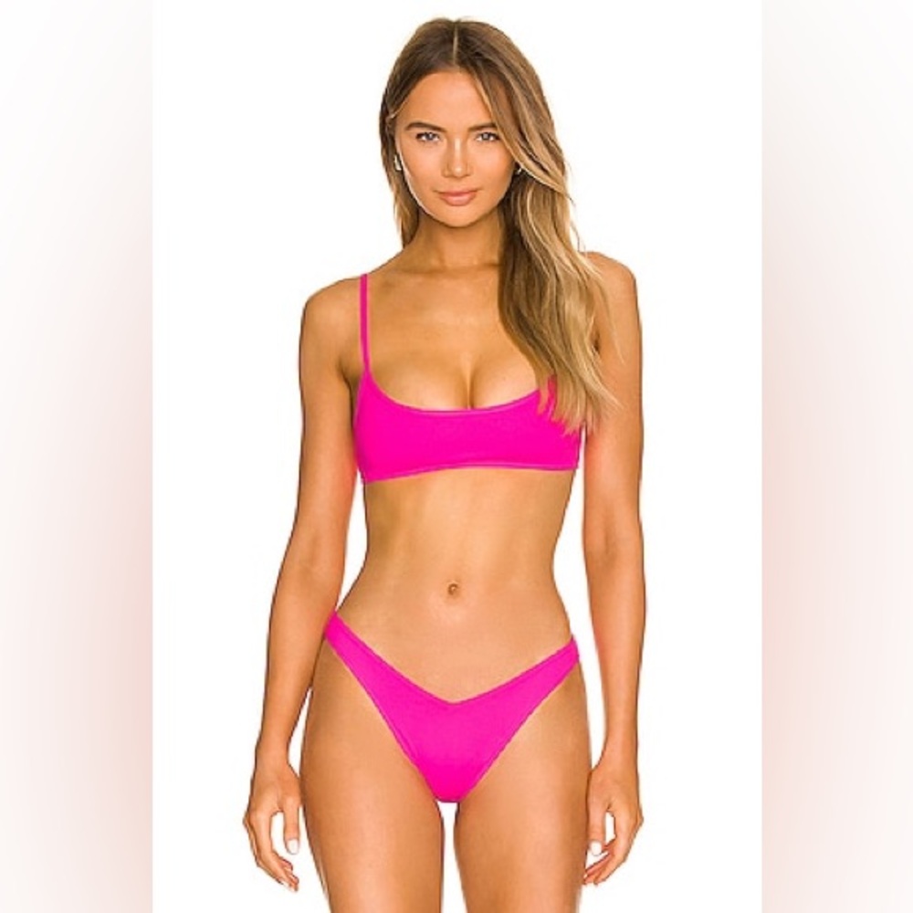 NWT FRANKIES BIKINI TOP AND BOTTOM BOTH SIZE EXTRA SMALL HOT PINK